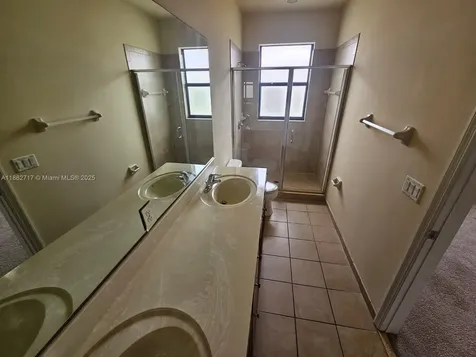 3387 W 90th Street Hialeah FL 33018