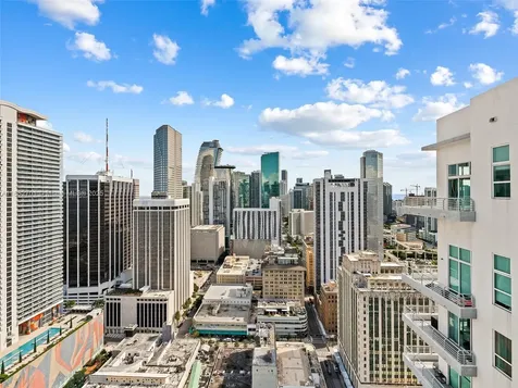 133 NE 2nd Avenue Miami FL 33132