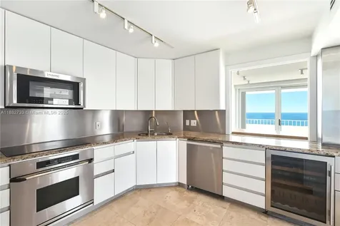 177 Ocean Lane Drive Key Biscayne FL 33149
