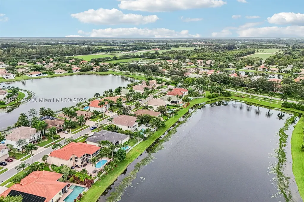11759 Paradise Cove Lane Wellington FL 33449