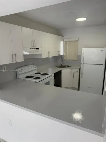 2680 W 76 Street Hialeah FL 33016