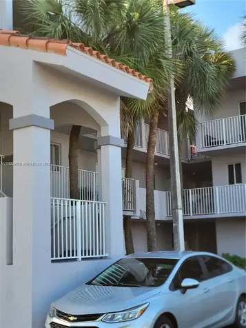 2680 W 76 Street Hialeah FL 33016