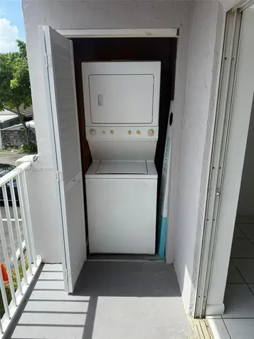 2680 W 76 Street Hialeah FL 33016