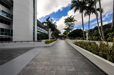 2950 NE 188th Street Aventura FL 33180