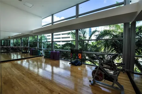 2950 NE 188th Street Aventura FL 33180