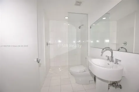 2950 NE 188th Street Aventura FL 33180