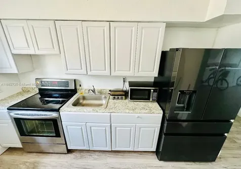 7712 Byron Avenue Miami Beach FL 33141