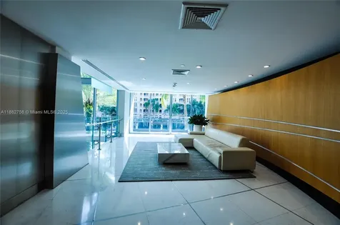 2950 NE 188th Street Aventura FL 33180