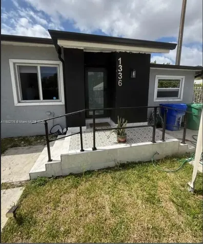 1336 NW 38th Street Miami FL 33142