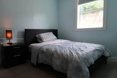 1336 NW 38th Street Miami FL 33142