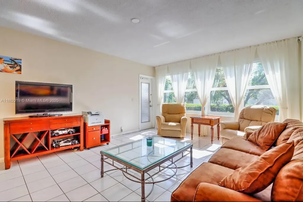 850 NE 12th Avenue Hallandale Beach FL 33009