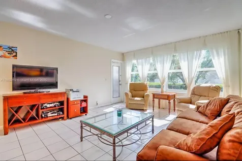 850 NE 12th Avenue Hallandale Beach FL 33009