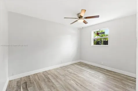 4131 NW 13th Avenue Oakland Park FL 33309