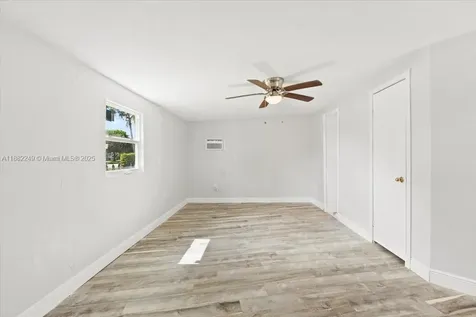 4131 NW 13th Avenue Oakland Park FL 33309