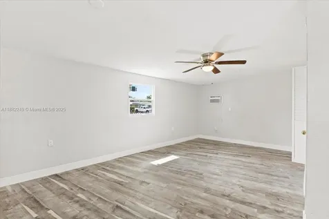 4131 NW 13th Avenue Oakland Park FL 33309