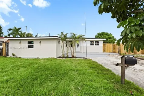 4131 NW 13th Avenue Oakland Park FL 33309