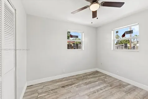4131 NW 13th Avenue Oakland Park FL 33309