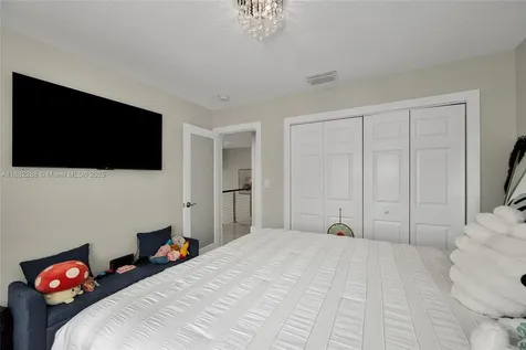 1385 SW 143rd Court Miami FL 33184