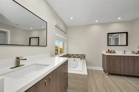 1385 SW 143rd Court Miami FL 33184