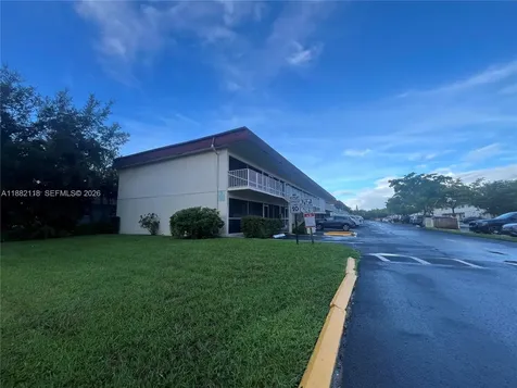 5387 SW 40th Avenue Dania Beach FL 33314