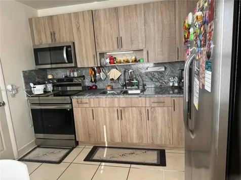 8991 SW 38th Street Miami FL 33165