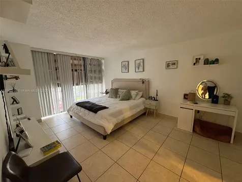 200 Leslie Drive Hallandale Beach FL 33009