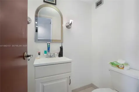 1228 West Avenue Miami Beach FL 33139