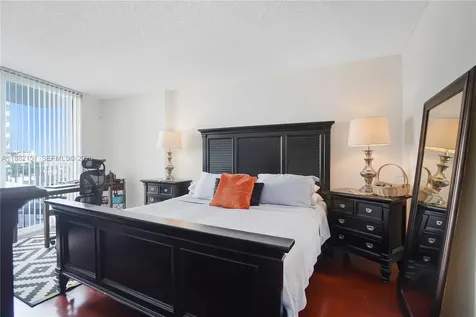 1228 West Avenue Miami Beach FL 33139