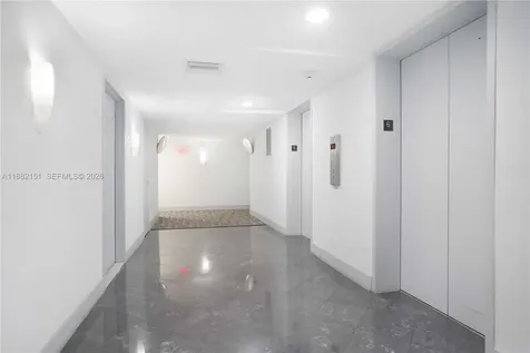 1228 West Avenue Miami Beach FL 33139