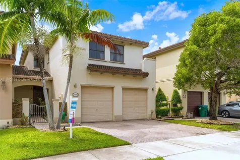 22766 SW 89th Place Cutler Bay FL 33190