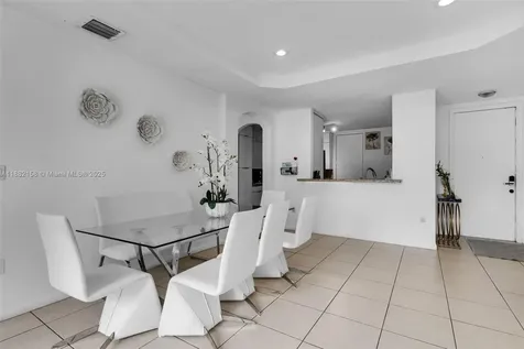 22766 SW 89th Place Cutler Bay FL 33190