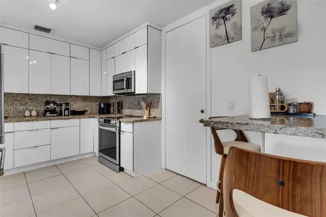 22766 SW 89th Place Cutler Bay FL 33190