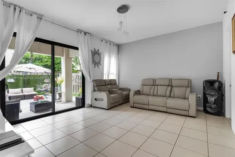 22766 SW 89th Place Cutler Bay FL 33190