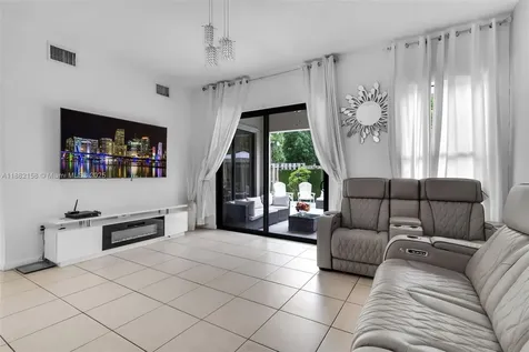 22766 SW 89th Place Cutler Bay FL 33190