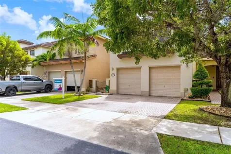 22766 SW 89th Place Cutler Bay FL 33190