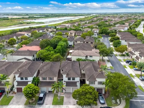 22766 SW 89th Place Cutler Bay FL 33190