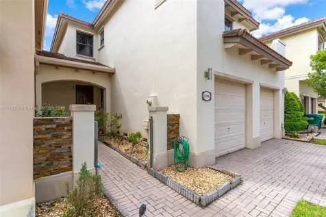22766 SW 89th Place Cutler Bay FL 33190