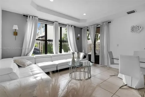 22766 SW 89th Place Cutler Bay FL 33190