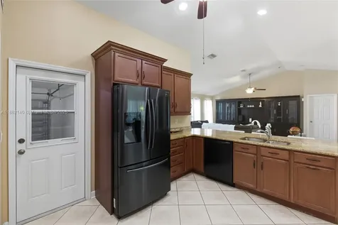 112 SW 34th Lane Cape Coral FL 33914