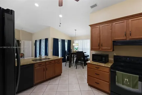 112 SW 34th Lane Cape Coral FL 33914