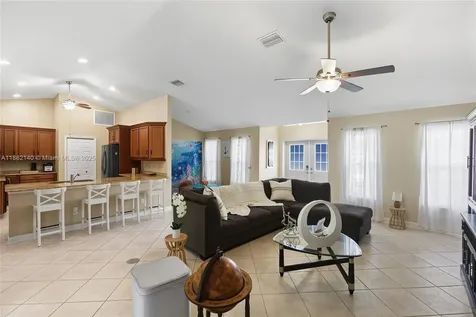 112 SW 34th Lane Cape Coral FL 33914
