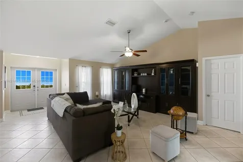 112 SW 34th Lane Cape Coral FL 33914