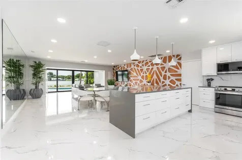 21230 NE 25th Court Miami FL 33180