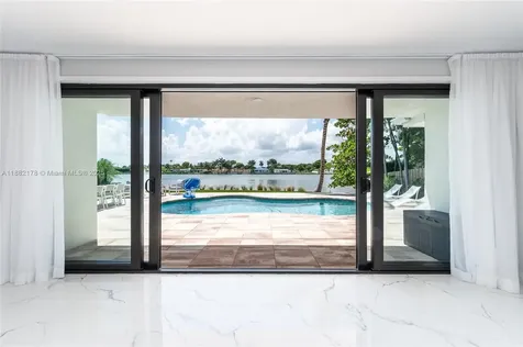 21230 NE 25th Court Miami FL 33180