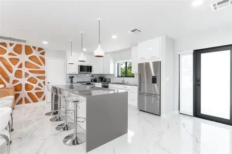 21230 NE 25th Court Miami FL 33180
