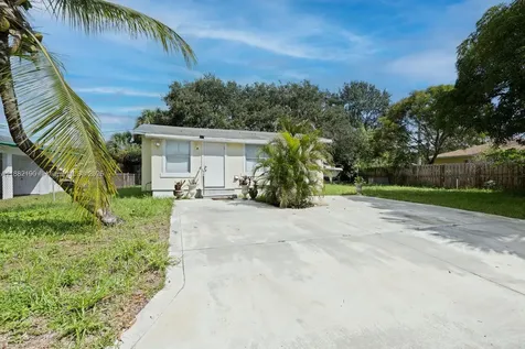 1711 NW 7th Place Fort Lauderdale FL 33311