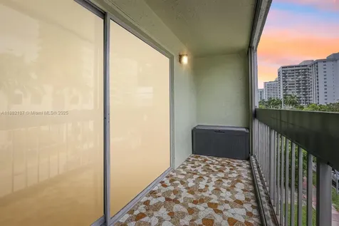 1345 West Avenue Miami Beach FL 33139
