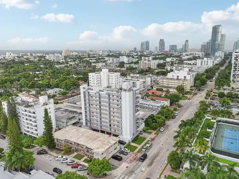 1345 West Avenue Miami Beach FL 33139