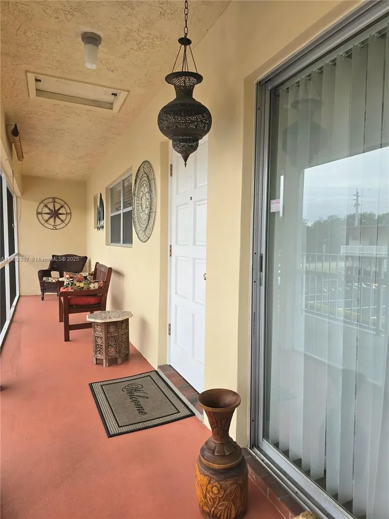 5387 SW 40th Avenue Dania Beach FL 33314