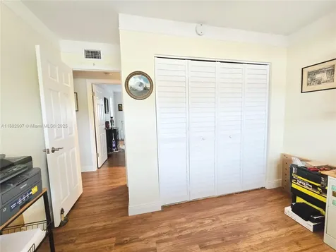5387 SW 40th Avenue Dania Beach FL 33314